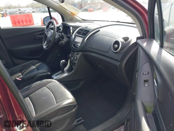 2016 Chevrolet Trax LTZ with VIN 3GNCJRSB3GL161721, listed as a IAAI auction lot 41877282 with 108,709 mi miles. Bid and sale history available at carsss.com. Image 5.