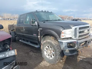 2006 Ford Super Duty F-250 XL with VIN 1FTSW21PX6EB53754, listed as a IAAI auction lot 41684592 with 242,650 mi miles. Bid and sale history available at carsss.com. Image 1.