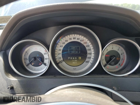 2012 Mercedes-Benz C 300 Sport с VIN WDDGF8BB7CR230330, выставлен на аукционе Copart как лот 62830105 с пробегом 104 116 миль миль и Чистый • Clean title. История ставок и продаж доступна на DreamBid. Изображение 9.