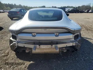 2020 Aston Martin Vantage z VIN SCFSMGAW7LGN03725, wystawiony jako Copart lot #73573314 z przebiegiem 52 461 mil mil oraz Szkoda całkowita • Salvage title. Historia ofert i sprzedaży dostępna na DreamBid. Obrazek 6.