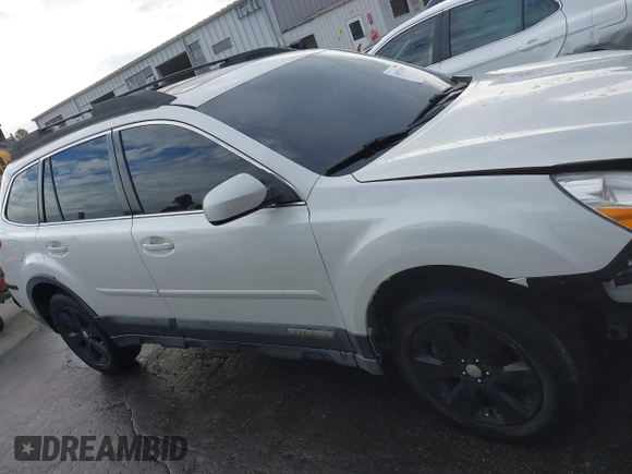 2011 Subaru Outback Limited Power Moon с VIN 4S4BRDLC9B2315913, выставлен на аукционе IAAI как лот 41022395 с пробегом 171 402 миль миль и . История ставок и продаж доступна на DreamBid. Изображение 13.
