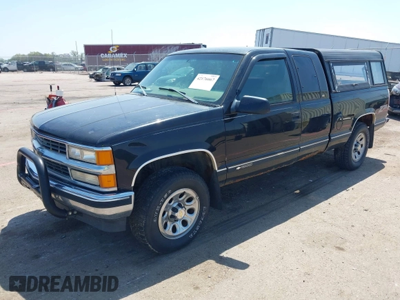1998 Chevrolet Silverado 1500 with VIN 2GCEK19RXW1115404, listed as a IAAI auction lot 42176667 with 218,413 mi miles and . Bid and sale history available at DreamBid. Image 2.