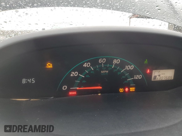 2008 Toyota Yaris with VIN JTDJT923685206123, listed as a Copart auction lot 46846695 with 307,585 mi miles and Salvage Title. Bid and sale history available at DreamBid. Image 9.