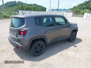 2017 Jeep Renegade Sport with VIN ZACCJBAB7HPG36829, listed as a IAAI auction lot 39881153 with 124,471 mi miles and . Bid and sale history available at carsss.com. Image 4.