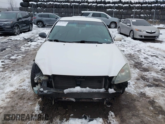 2004 Nissan Altima S with VIN 1N4AL11D64C137926, listed as a IAAI auction lot 41571445 with 124,147 mi miles. Bid and sale history available at carsss.com. Image 13.