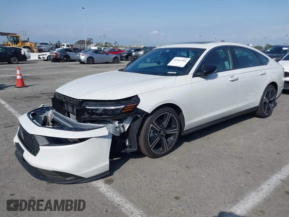 2025 Honda Accord Sport z VIN 1HGCY2F56SA014004, wystawiony jako IAAI lot #41916584 z przebiegiem 1 060 mil mil oraz . Historia ofert i sprzedaży dostępna na DreamBid. Obrazek 2.