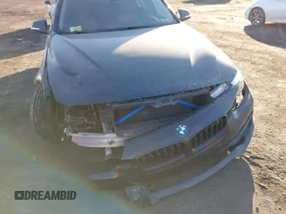 2018 BMW 3 Series 320i xDrive with VIN WBA8E5G57JNU47770, listed as a IAAI auction lot 41409122 with 62,198 mi miles. Bid and sale history available at carsss.com. Image 6.