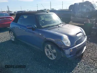 2005 MINI Convertible S z VIN WMWRH33455TF82408, wystawiony jako IAAI lot #41857791 z przebiegiem 133 824 mil mil oraz . Historia ofert i sprzedaży dostępna na DreamBid. Obrazek 1.