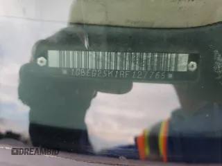 1994 Chevrolet Chevy Van z VIN 1GBEG25K1RF127765, wystawiony jako Copart lot #46389055 z przebiegiem Nie podano mil oraz Szkoda całkowita • Salvage title. Historia ofert i sprzedaży dostępna na DreamBid. Obrazek 12.