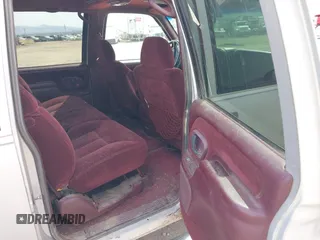 1997 Chevrolet Suburban with VIN 1GNFK16R3VJ330935, listed as a IAAI auction lot 41997594 with 231,497 mi miles and . Bid and sale history available at DreamBid. Image 8.