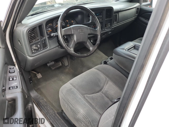 2004 Chevrolet Silverado 3500 with VIN 1GCJC39G84E193598, listed as a Copart auction lot 41412585 with 99,910 mi miles and Salvage Title. Bid and sale history available at carsss.com. Image 8.
