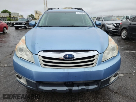 2010 Subaru Outback Premium All-Weather Anniversary z VIN 4S4BRBCC7A1353620, wystawiony jako Copart lot #61092215 z przebiegiem 183 096 mil mil oraz Czysty tytuł • Clean title. Historia ofert i sprzedaży dostępna na DreamBid. Obrazek 5.