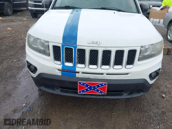2015 Jeep Compass Sport with VIN 1C4NJCBA9FD170613, listed as a IAAI auction lot 41806843 with 187,676 mi miles. Bid and sale history available at carsss.com. Image 6.