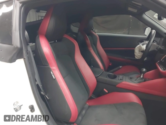 2024 Nissan Z Performance with VIN JN1BZ4BH9RM364239, listed as a IAAI auction lot 41860174 with 7,501 mi miles and . Bid and sale history available at DreamBid. Image 8.