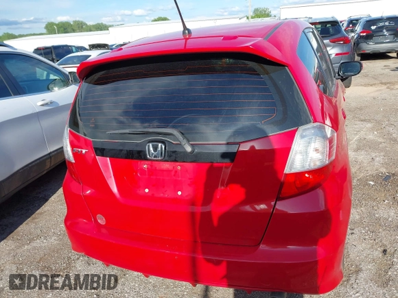 2013 Honda Fit Sport z VIN JHMGE8H51DC080183, wystawiony jako IAAI lot #42178982 z przebiegiem 174 133 mil mil oraz . Historia ofert i sprzedaży dostępna na DreamBid. Obrazek 16.