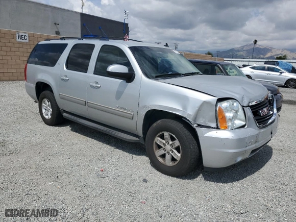 2013 GMC Yukon XL SLT with VIN 1GKS2KE78DR209660, listed as a Copart auction lot 50790385 with 168,029 mi miles and Salvage Title. Bid and sale history available at carsss.com. Image 4.