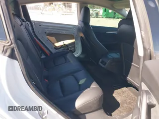 2023 Tesla Model 3 z VIN 5YJ3E1EA1PF545223, wystawiony jako IAAI lot #41591588 z przebiegiem 26 523 mil mil oraz . Historia ofert i sprzedaży dostępna na DreamBid. Obrazek 8.