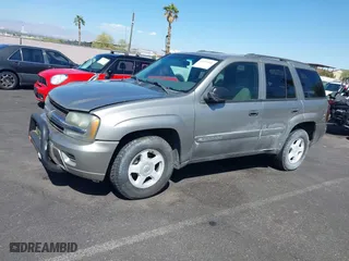 2002 Chevrolet TrailBlazer LTZ with VIN 1GNDT13S622388412, listed as a IAAI auction lot 41972546 with 206,473 mi miles. Bid and sale history available at carsss.com. Image 6.