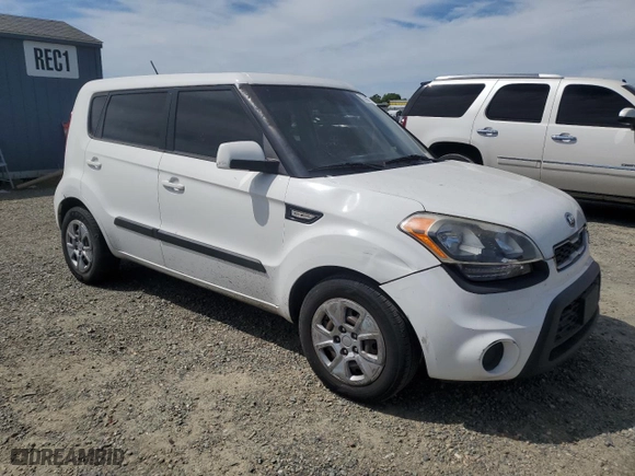 2013 Kia Soul with VIN KNDJT2A55D7485492, listed as a Copart auction lot 52760855 with 140,652 mi miles and Clean Title. Bid and sale history available at carsss.com. Image 4.