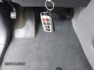 2017 Toyota Sienna XLE Auto Access Seat with VIN 5TDYZ3DC0HS845616, listed as a IAAI auction lot 42027773 with 89,108 mi miles and . Bid and sale history available at DreamBid. Image 11.