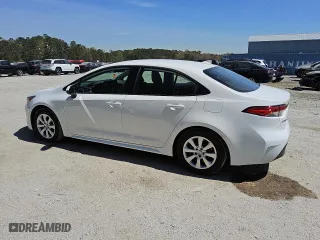 2025 Toyota Corolla LE with VIN 5YFB4MDE9SP268709, listed as a Copart auction lot 49717345 with 2,798 mi miles and Clean Title. Bid and sale history available at carsss.com. Image 2.