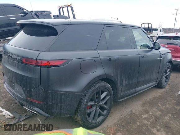 2024 Land Rover Range Rover Sport Dynamic SE with VIN SAL1L9FU2RA192323, listed as a IAAI auction lot 41315324 with 5,677 mi miles and . Bid and sale history available at DreamBid. Image 4.