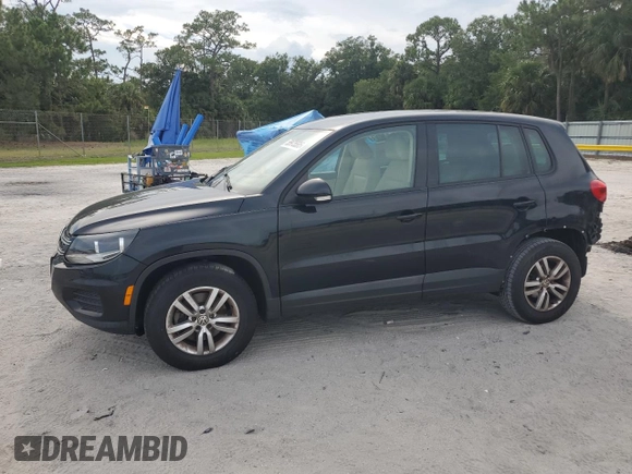 2012 Volkswagen Tiguan SE with VIN WVGAV7AX1CW557300, listed as a Copart auction lot 58975585 with 183,344 mi miles and Salvage title. Bid and sale history available at DreamBid. Image 1.