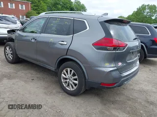 2017 Nissan Rogue S z VIN KNMAT2MVXHP609693, wystawiony jako IAAI lot #42342848 z przebiegiem 107 400 mil mil oraz . Historia ofert i sprzedaży dostępna na DreamBid. Obrazek 3.