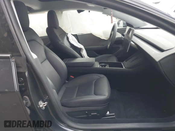 2024 Tesla Model 3 z VIN 5YJ3E1EA3RF771010, wystawiony jako IAAI lot #41738109 z przebiegiem 8 493 mil mil oraz . Historia ofert i sprzedaży dostępna na DreamBid. Obrazek 5.