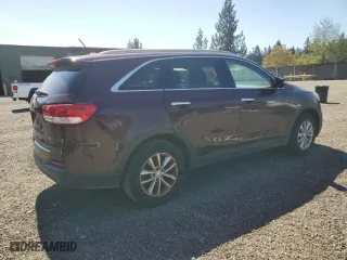 2017 Kia Sorento L with VIN 5XYPG4A31HG258365, listed as a Copart auction lot 53057195 with 112,654 mi miles and Clean Title. Bid and sale history available at carsss.com. Image 3.