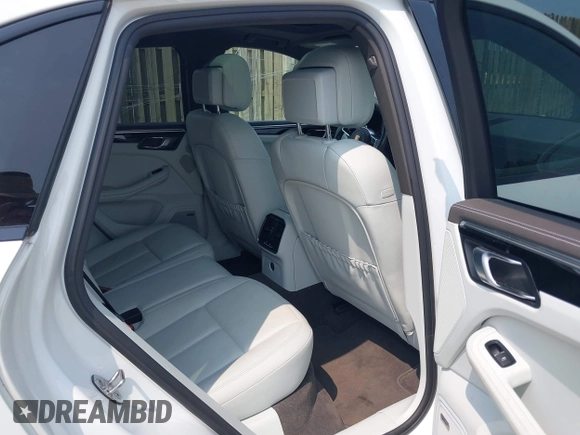 2019 Porsche Macan S with VIN WP1AB2A52KLB32441, listed as a IAAI auction lot 42388548 with 44,359 mi miles and . Bid and sale history available at DreamBid. Image 8.