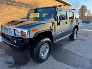 2005 Hummer H2 SUV z VIN 5GRGN23U05H120706, wystawiony jako Copart lot #48441015 z przebiegiem 64 435 mil mil oraz Czysty tytuł • Clean title. Historia ofert i sprzedaży dostępna na DreamBid. Obrazek 2.