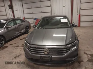 2021 Volkswagen Jetta SEL with VIN 3VWE57BU9MM086571, listed as a IAAI auction lot 41322665 with 33,584 mi miles and . Bid and sale history available at DreamBid. Image 6.