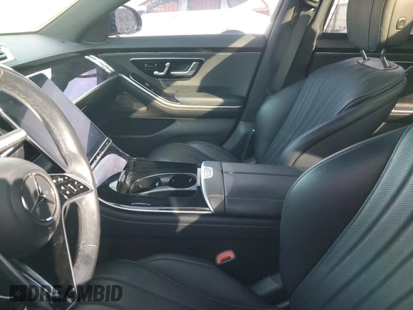 2022 Mercedes-Benz S-Class S 500 with VIN W1K6G6DBXNA166358, listed as a Copart auction lot 87015084 with 32,424 mi miles and Salvage Title. Bid and sale history available at carsss.com. Image 7.