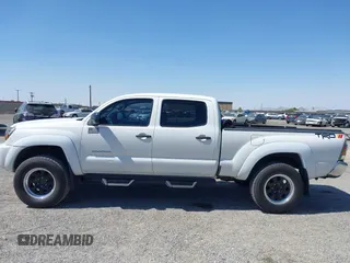 2006 Toyota Tacoma with VIN 3TMMU52N86M003228, listed as a IAAI auction lot 42548963 with 165,176 mi miles and . Bid and sale history available at DreamBid. Image 14.
