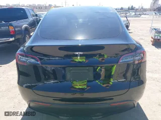 2023 Tesla Model Y Long Range with VIN 7SAYGDEE9PF591096, listed as a IAAI auction lot 41762917 with 22,582 mi miles. Bid and sale history available at carsss.com. Image 16.