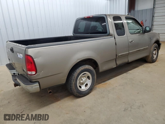 2003 Ford F-150 XL with VIN 1FTRX17L43NB70023, listed as a Copart auction lot 42103605 with 373,478 mi miles and Clean Title. Bid and sale history available at carsss.com. Image 3.