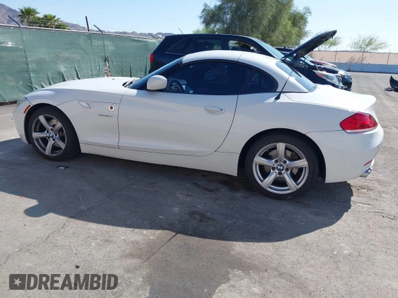 2009 BMW Z4 sDrive30i with VIN WBALM53549E161311, listed as a IAAI auction lot 41985897 with 112,997 mi miles. Bid and sale history available at carsss.com. Image 14.