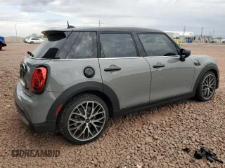 2023 MINI Hardtop 4 Door Cooper S z VIN WMW53DK04P2S81054, wystawiony jako Copart lot #55456315 z przebiegiem 22 468 mil mil oraz Szkoda całkowita • Salvage title. Historia ofert i sprzedaży dostępna na DreamBid. Obrazek 3.