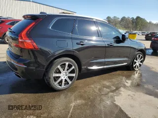 2018 Volvo XC60 Inscription z VIN YV4A22RL2J1036806, wystawiony jako Copart lot #42923675 z przebiegiem 53 101 mil mil oraz Szkoda całkowita • Salvage title. Historia ofert i sprzedaży dostępna na DreamBid. Obrazek 3.