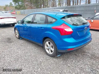 2012 Ford Focus SE with VIN 1FAHP3K23CL125307, listed as a IAAI auction lot 42056610 with 122,204 mi miles. Bid and sale history available at carsss.com. Image 3.