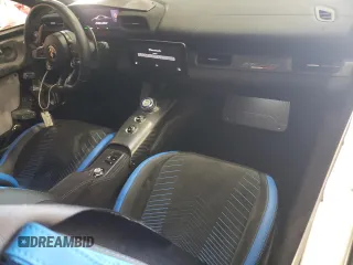 2022 Maserati MC20 z VIN ZAM24BXA9N0379820, wystawiony jako Copart lot #60504114 z przebiegiem 1962 mil mil oraz Szkoda całkowita • Salvage title. Historia ofert i sprzedaży dostępna na DreamBid. Obrazek 8.