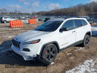 2015 Jeep Cherokee North with VIN 1C4PJMCS7FW792850, listed as a IAAI auction lot 41323432 with 102,642 mi miles. Bid and sale history available at carsss.com. Image 17.