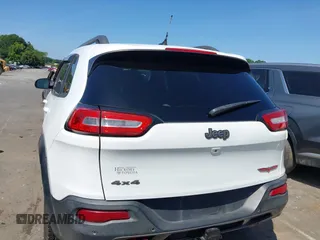 2015 Jeep Cherokee Trailhawk с VIN 1C4PJMBS5FW654399, выставлен на аукционе IAAI как лот 42550114 с пробегом 205 542 миль миль и . История ставок и продаж доступна на DreamBid. Изображение 15.