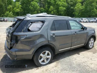 2017 Ford Explorer XLT z VIN 1FM5K8DH8HGA21577, wystawiony jako Copart lot #56298555 z przebiegiem 104 874 mil mil oraz Szkoda całkowita • Salvage title. Historia ofert i sprzedaży dostępna na DreamBid. Obrazek 3.