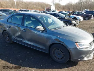 2013 Volkswagen Jetta Sedan S with VIN 3VW2K7AJ7DM370719, listed as a IAAI auction lot 41515497 with 139,060 mi miles. Bid and sale history available at carsss.com. Image 6.