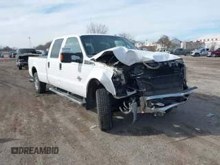 2015 Ford Super Duty F-250 SRW Lariat with VIN 1FT7W2BT0FEC13977, listed as a IAAI auction lot 41517987 with 231,019 mi miles. Bid and sale history available at carsss.com. Image 1.