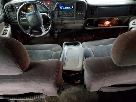 2002 Chevrolet Tahoe LS with VIN 1GNEC13T02R228644, listed as a Copart auction lot 55672545 with 245,005 mi miles and Non repairable. Bid and sale history available at DreamBid. Image 8.