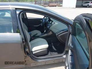 2016 Ford Focus Titanium with VIN 1FADP3N28GL299339, listed as a IAAI auction lot 42410154 with 78,245 mi miles and . Bid and sale history available at DreamBid. Image 5.