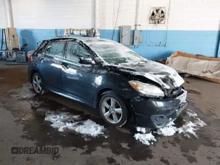 2009 Toyota Matrix S with VIN 2T1LE40E39C004676, listed as a IAAI auction lot 41366470 with 146,316 mi miles. Bid and sale history available at carsss.com. Image 1.